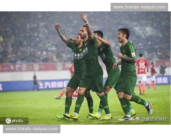 京城往事：绿茵场上的“皇城根”博弈，人和与国安的恩怨情仇